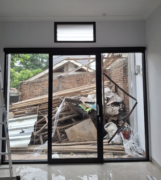 Jasa Pasang Pintu Aluminium di Depok