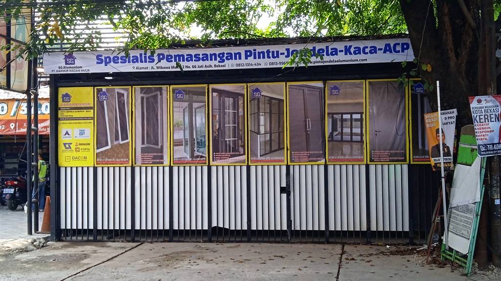 Harga Jendela Aluminium Pantai Indah Kapuk 2 - tampak depan surya gemilang 4